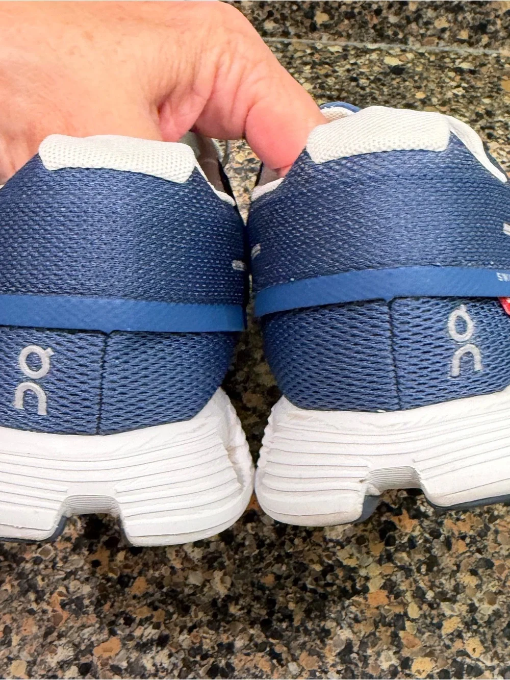 On Running ladies 10.5  Navy Blue Cloud-Style Sneakers